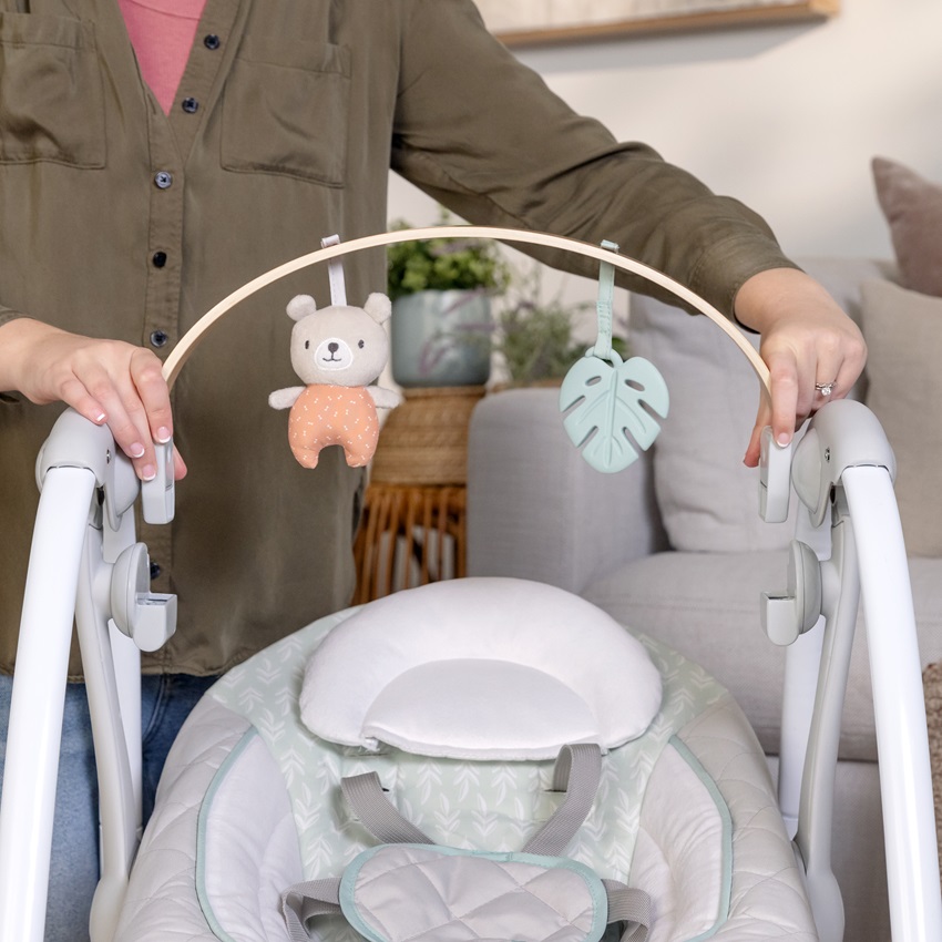 KIDS II INGENUITY LJULJASKA - COZY SPOT™ SWING ‘N GO 0-9M - Slika 3